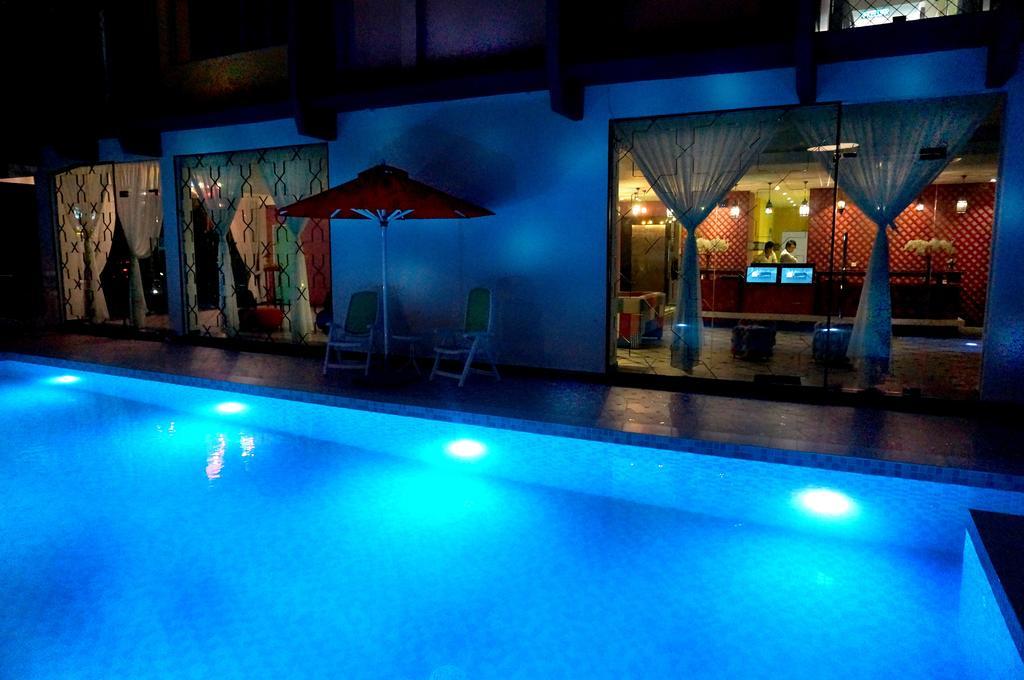 Langit Langi Hotel @ Port Dickson Ngoại thất bức ảnh